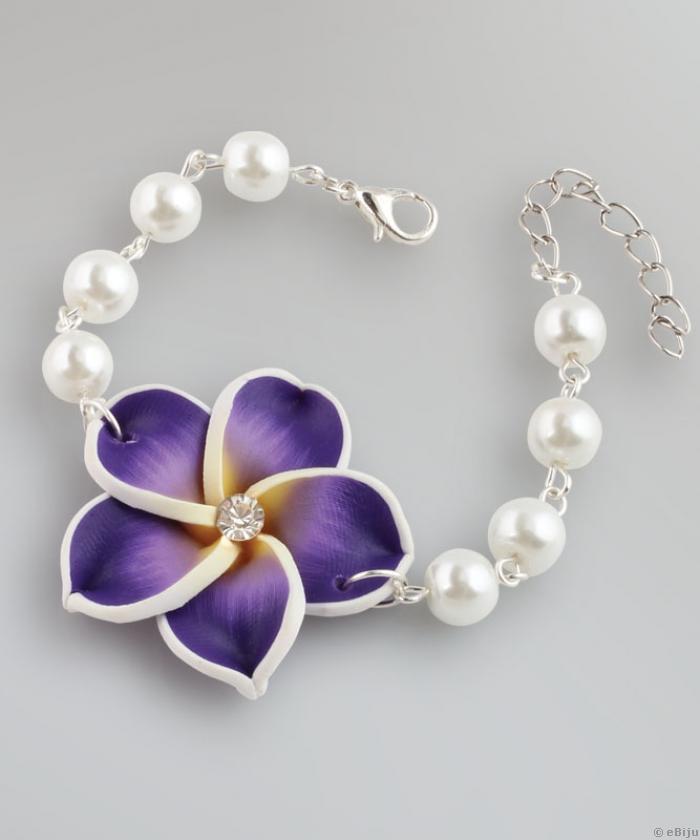Brăţară floare fimo mov şi perle albe