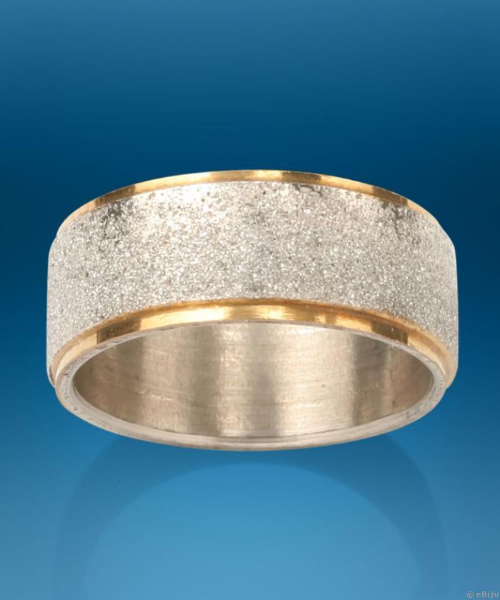 Inel unisex auriu cu dunga argintie (marime 19 mm)